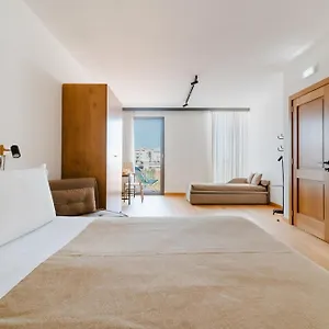 Hotel Glass House - Smart & Parking, Lecce