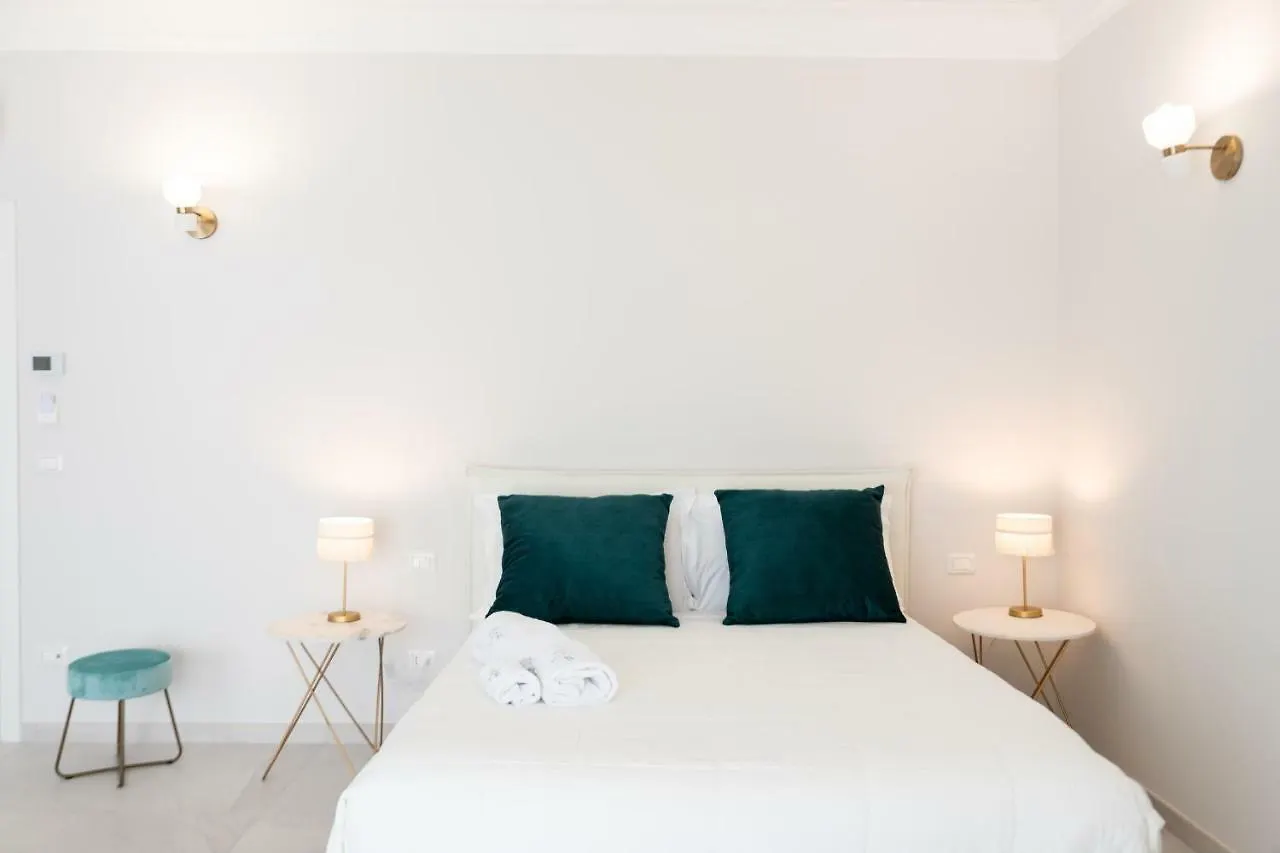 Bed and Breakfast Li Cetti Лечче